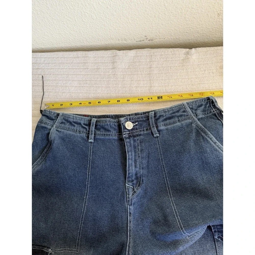 True Religion Mens Cargo Jeans Medium Wash Wide Leg Denim Size 30